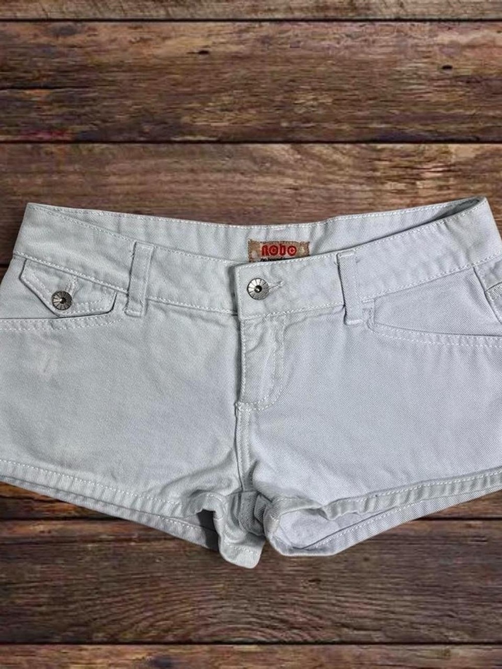 No Boundaries grey Denim Low-Rise Jean Shorts